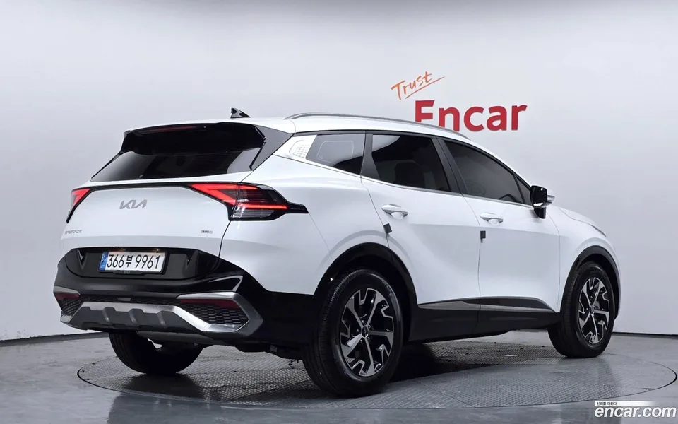 Kia Sportage Hybrid 2WD 2022 — миниатюра 2