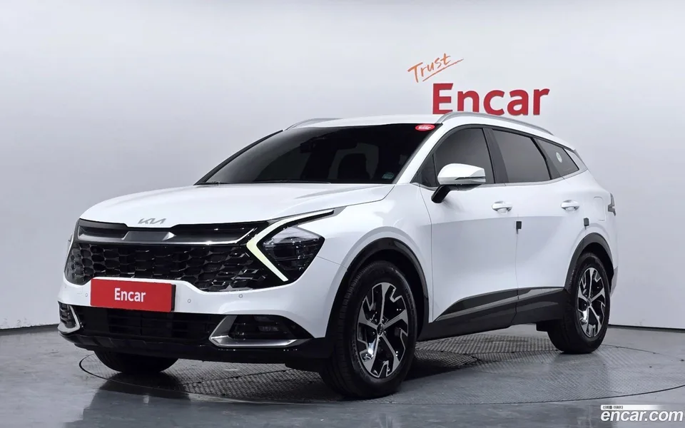 Kia Sportage Hybrid 2WD 2022 — фото 1, купить с доставкой в Москву