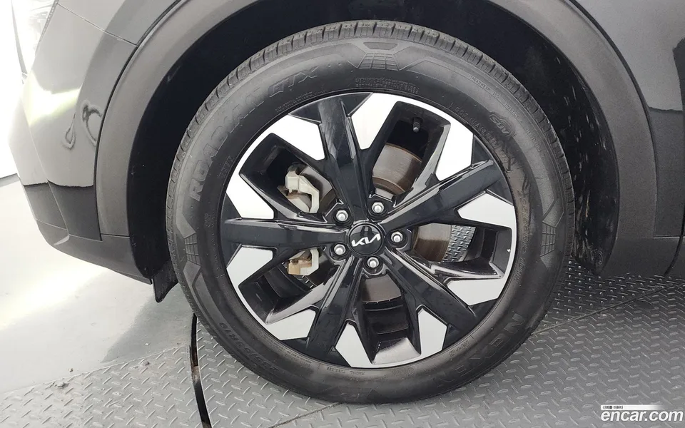 Kia Sportage 1.6 2WD 2023 — миниатюра 5