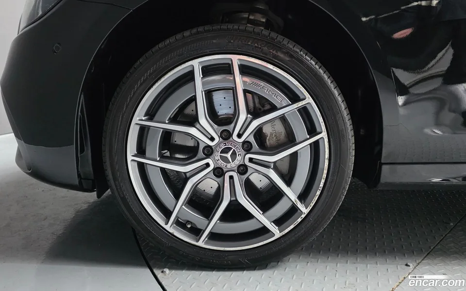 Mercedes-Benz E-Class E220d 4MATIC AMG Line 2022 — миниатюра 5