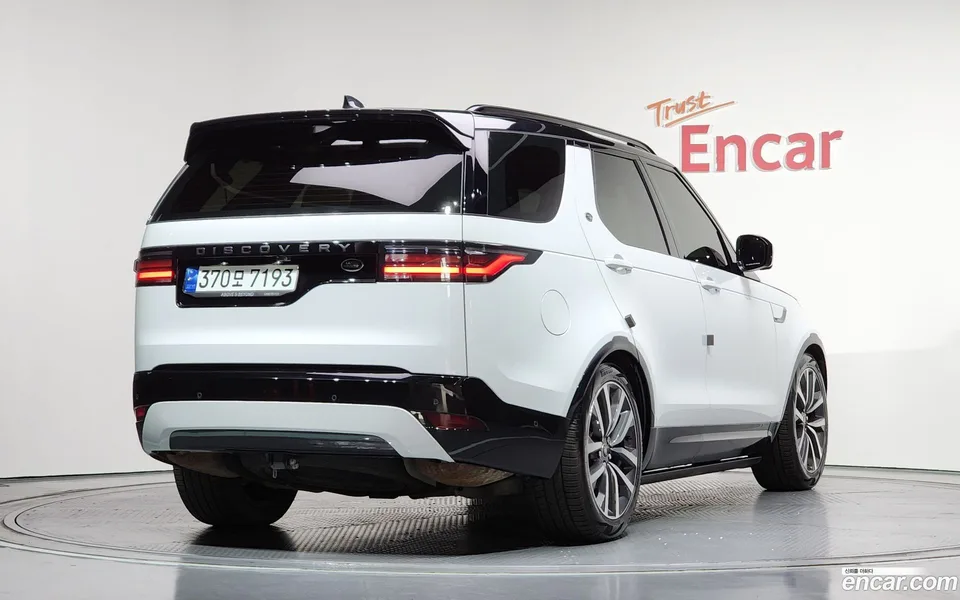 Land Rover Discovery D300 R- HSE 2023 — миниатюра 2