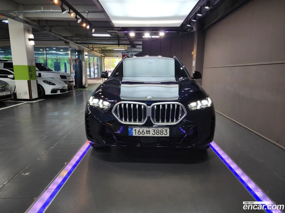 BMW X6 xDrive40i M 2023 — миниатюра 2