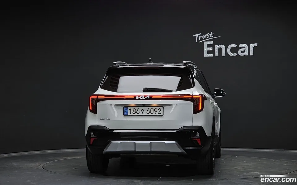 Kia Seltos 2.0 2WD 2023 — миниатюра 4