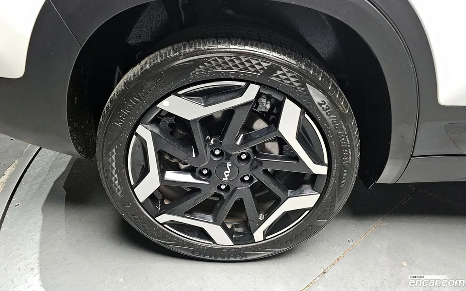 Kia Seltos 2.0 2WD 2023 — миниатюра 5