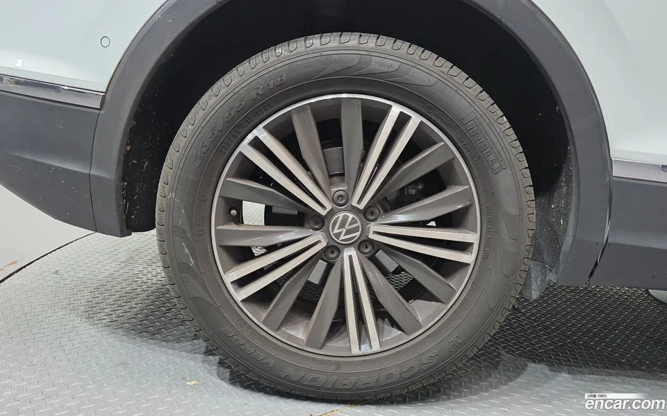 Volkswagen Tiguan 2.0 TDI 2022 — миниатюра 5