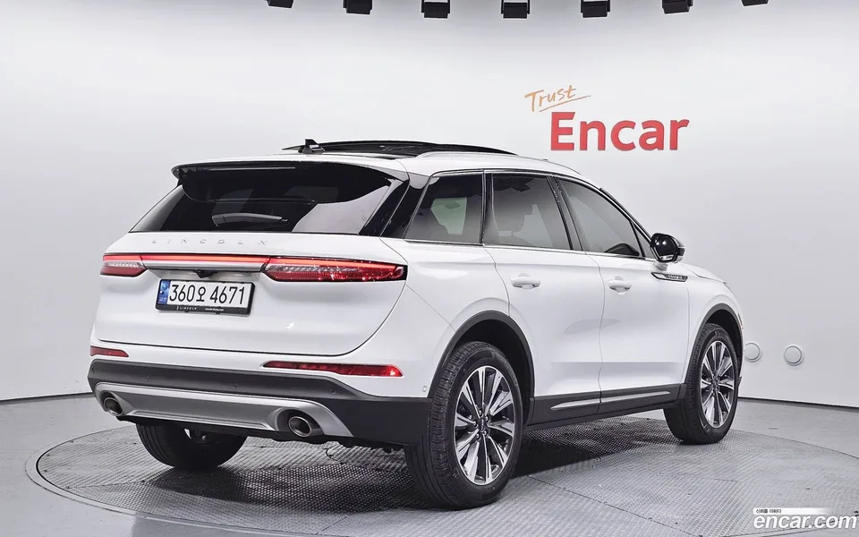 Lincoln Corsair 2.0 AWD 2022 — миниатюра 2