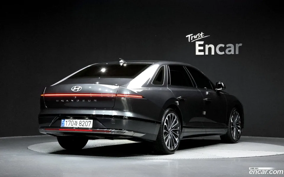 Hyundai Grandeur 2.5 2WD 2023 — миниатюра 2