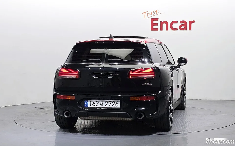 MINI Cooper S Clubman JCW 2023 — миниатюра 4