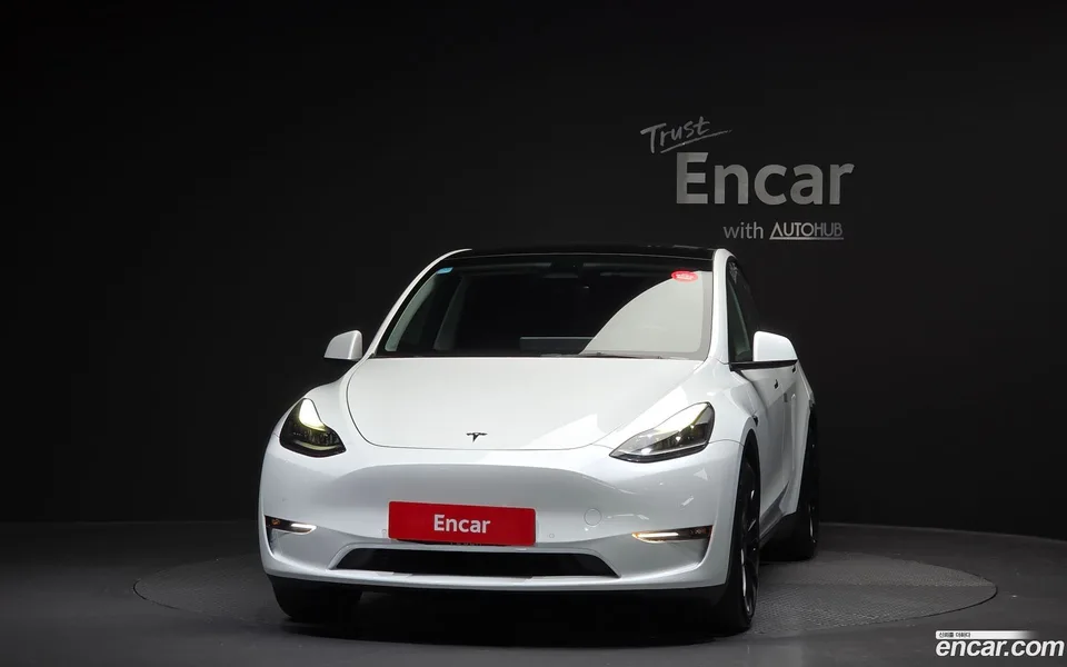 Tesla Model Y AWD 2022 — миниатюра 3