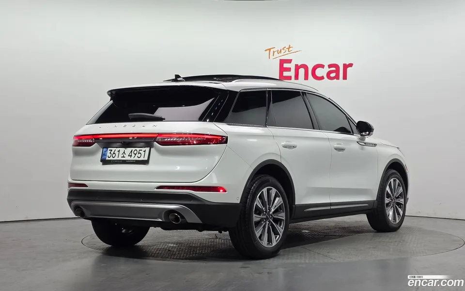 Lincoln Corsair 2.0 AWD 2022 — миниатюра 2