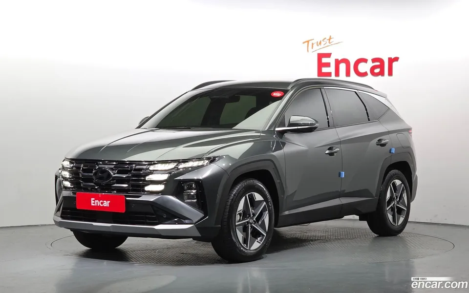 Hyundai Tucson Hybrid NX4 HEV 1.6 2WD 2025 — фото 1, купить с доставкой в Москву