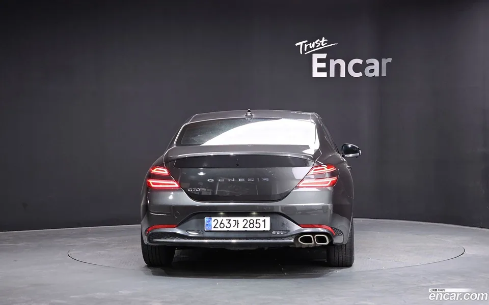Genesis G70 2.0T 2WD 2022 — миниатюра 4