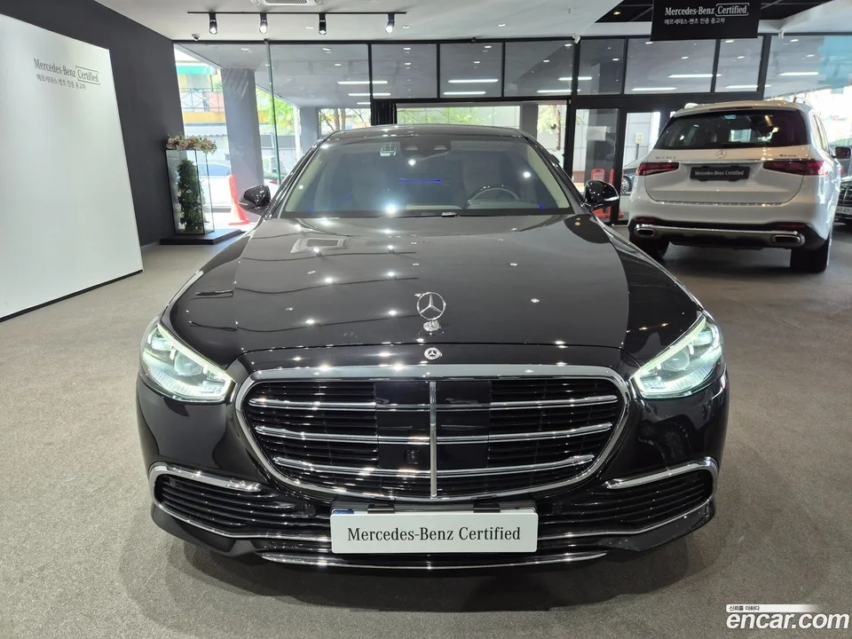 Mercedes-Benz S-Class S580L 4MATIC 2025 — миниатюра 3