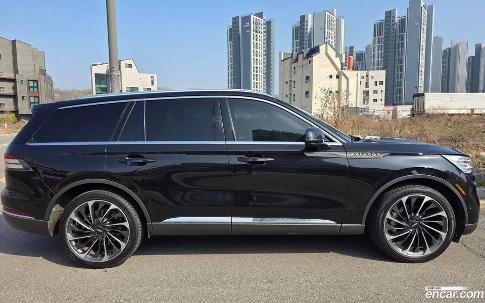 Lincoln Aviator 3.0 AWD 2022 — миниатюра 2