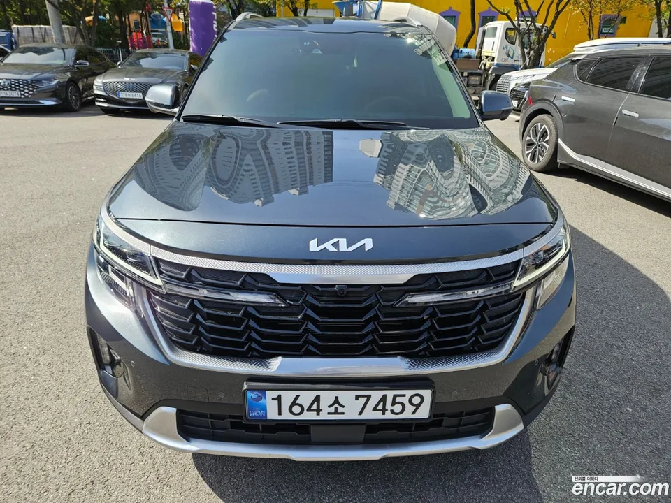 Kia Seltos 1.6 2WD 2024 — фото 1, купить с доставкой в Москву