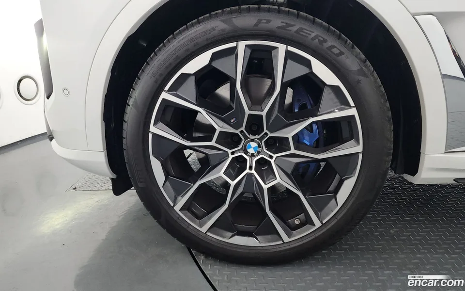 BMW X7 xDrive 40d M 6 2025 — миниатюра 5