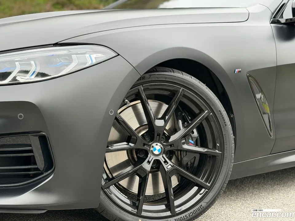 BMW 8 Series M850i xDrive 2025 — миниатюра 4