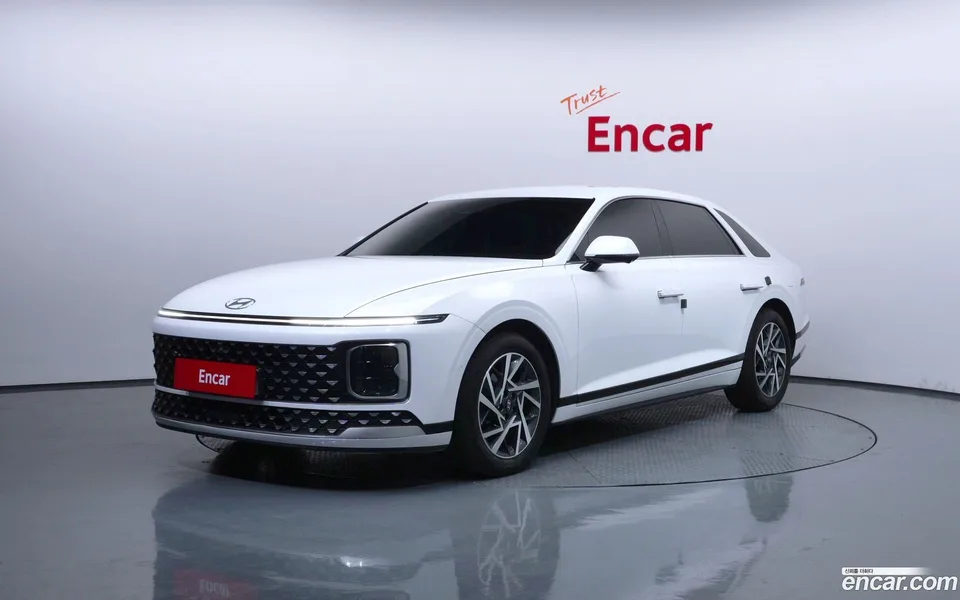 Hyundai Grandeur Hybrid 2023 — фото 1, купить с доставкой в Москву