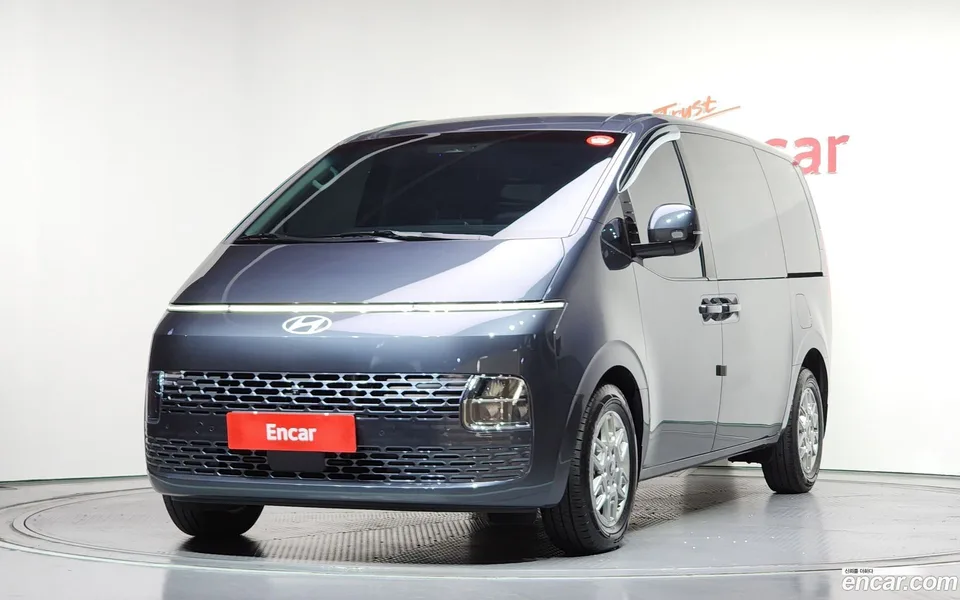 Hyundai Staria HEV 1.6 3 2024 — фото 1, купить с доставкой в Москву