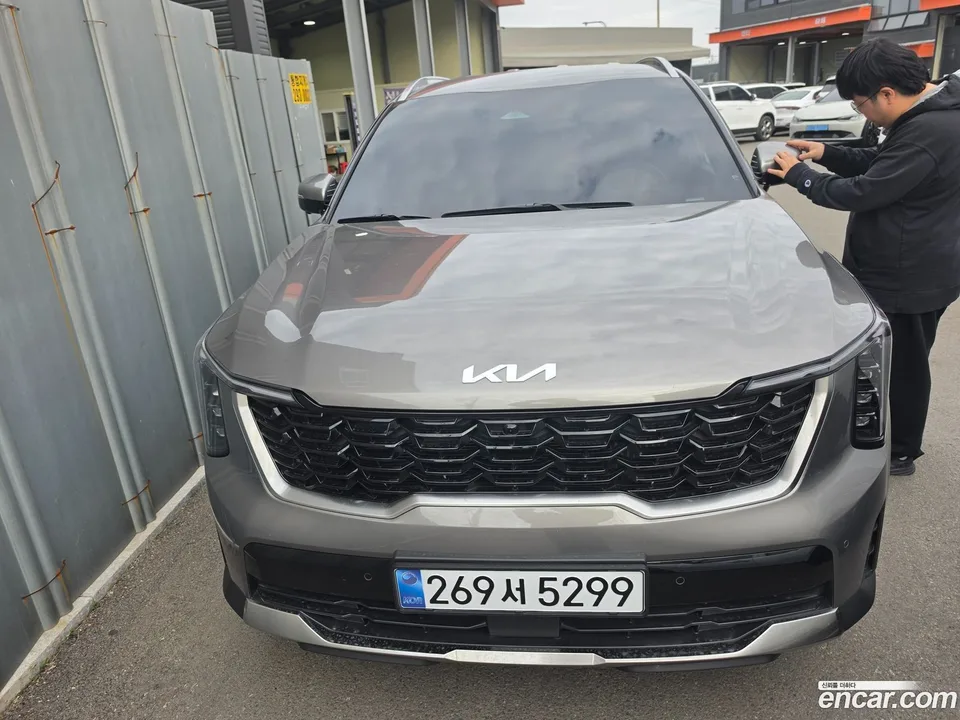 Kia Sorento 2.5T 2WD 2025 — фото 1, купить с доставкой в Москву