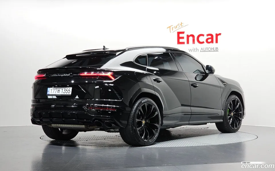 Lamborghini Urus 4.0 V8 2022 — миниатюра 2