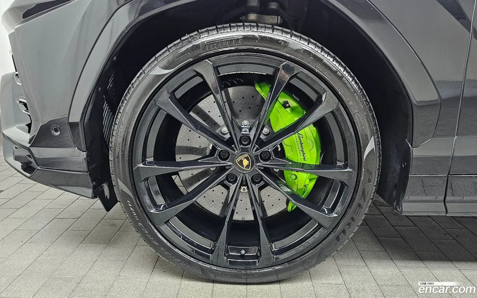 Lamborghini Urus 4.0 V8 2022 — миниатюра 5