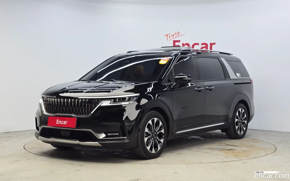 Kia Carnival 9 2022 — фото 1, купить с доставкой в Москву
