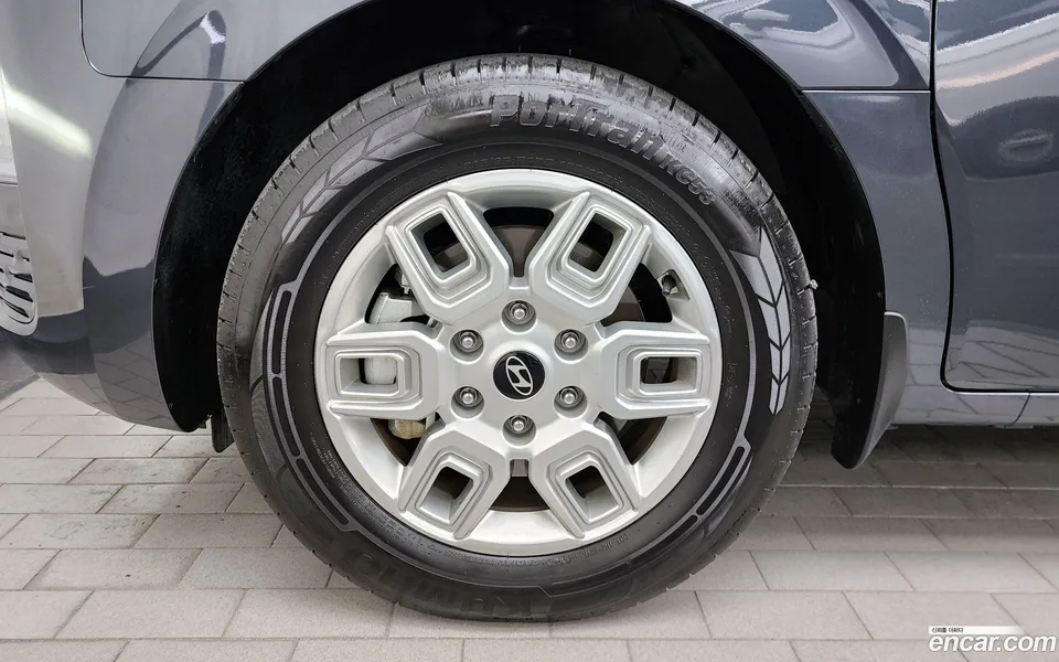 Hyundai Staria HEV 1.6 3 2024 — миниатюра 5