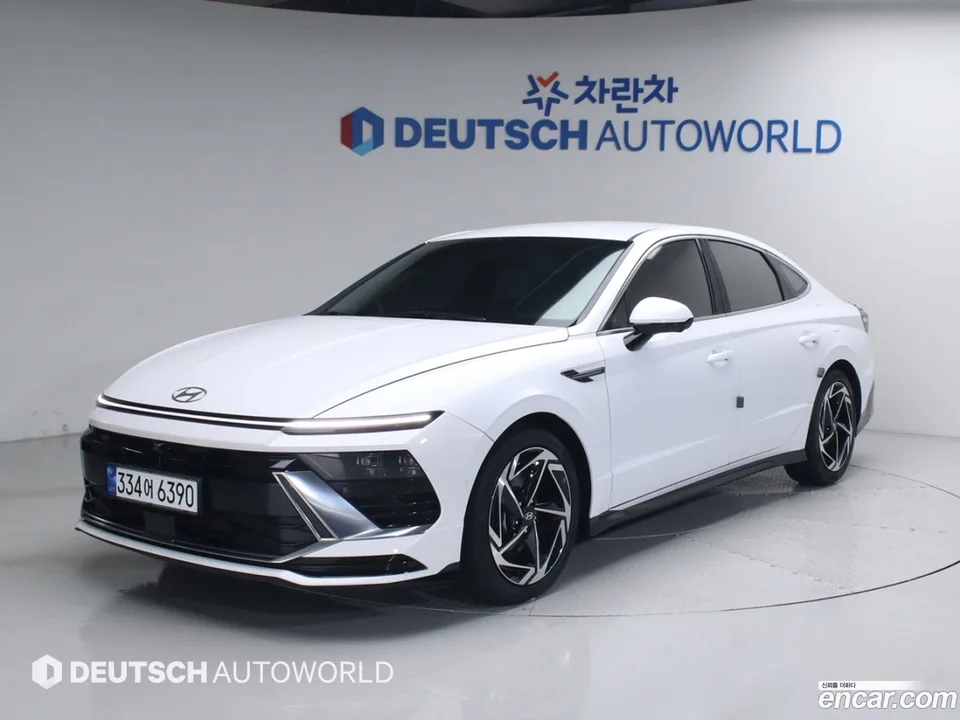 Hyundai Sonata The Edge Hybrid 2023 — миниатюра 2
