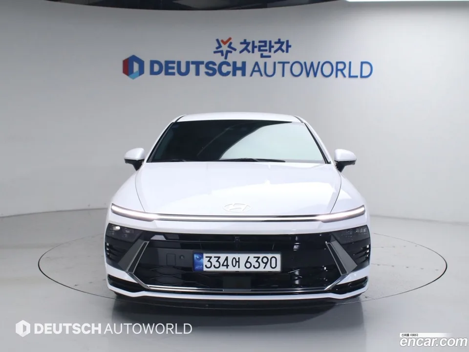 Hyundai Sonata The Edge Hybrid 2023 — миниатюра 3