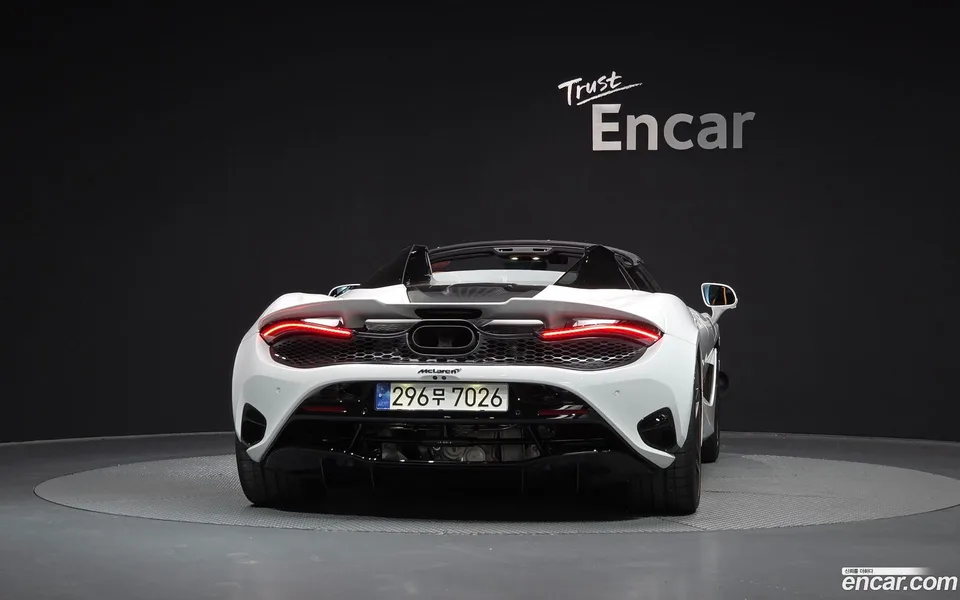 McLaren 750S 4.0 2024 — миниатюра 4