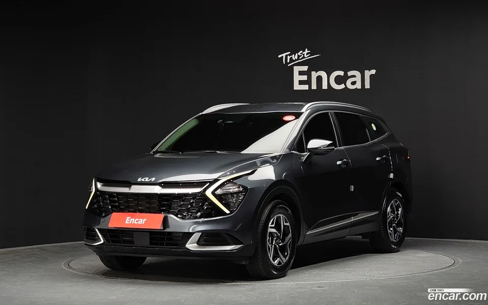 Kia Sportage 1.6 2WD 2022 — фото 1, купить с доставкой в Москву