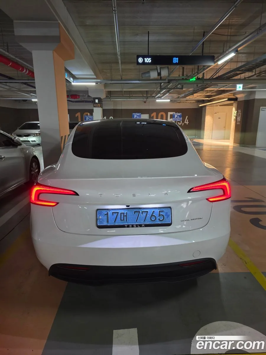 Tesla Model 3 AWD 2024 — миниатюра 4