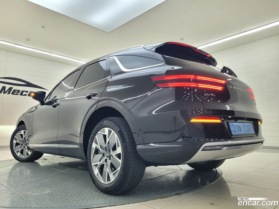 Genesis Electrified GV70 e-AWD 2022 — миниатюра 2