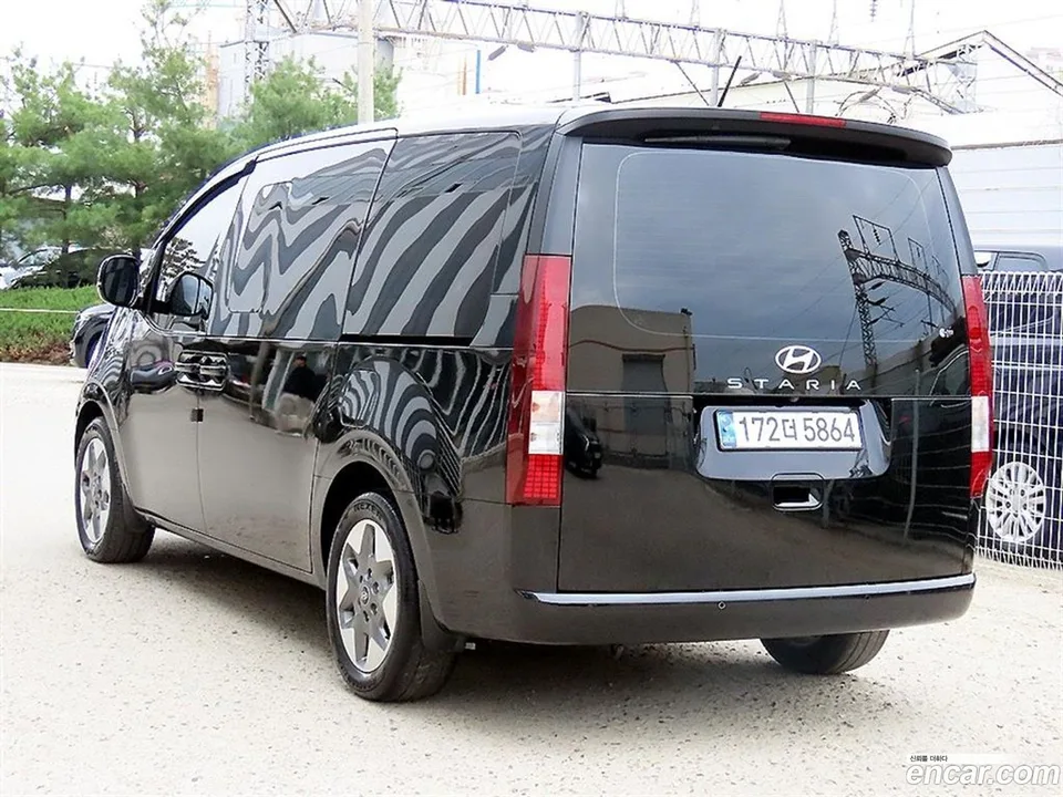 Hyundai Staria HEV 1.6 9 2024 — миниатюра 2