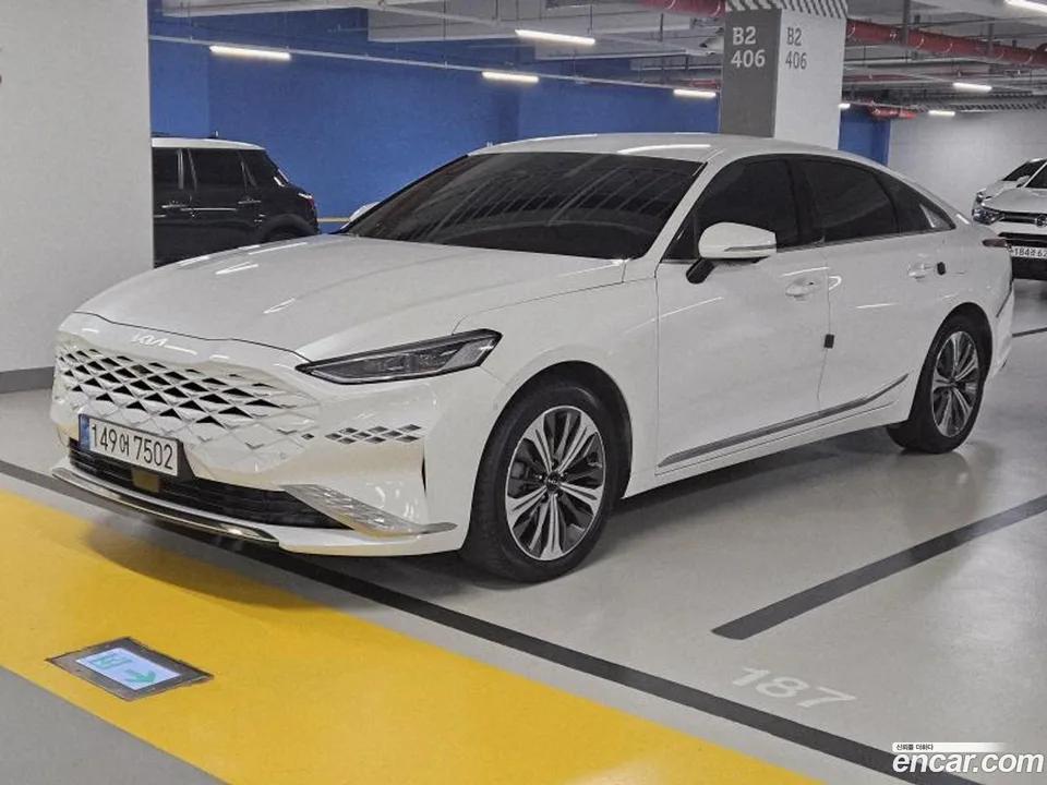 Kia K8 Hybrid 2023 — миниатюра 2