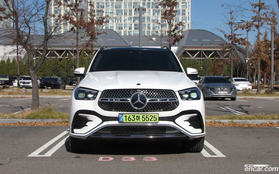 Mercedes-Benz GLE-Class GLE450 4MATIC AMG Line 2024 — миниатюра 3