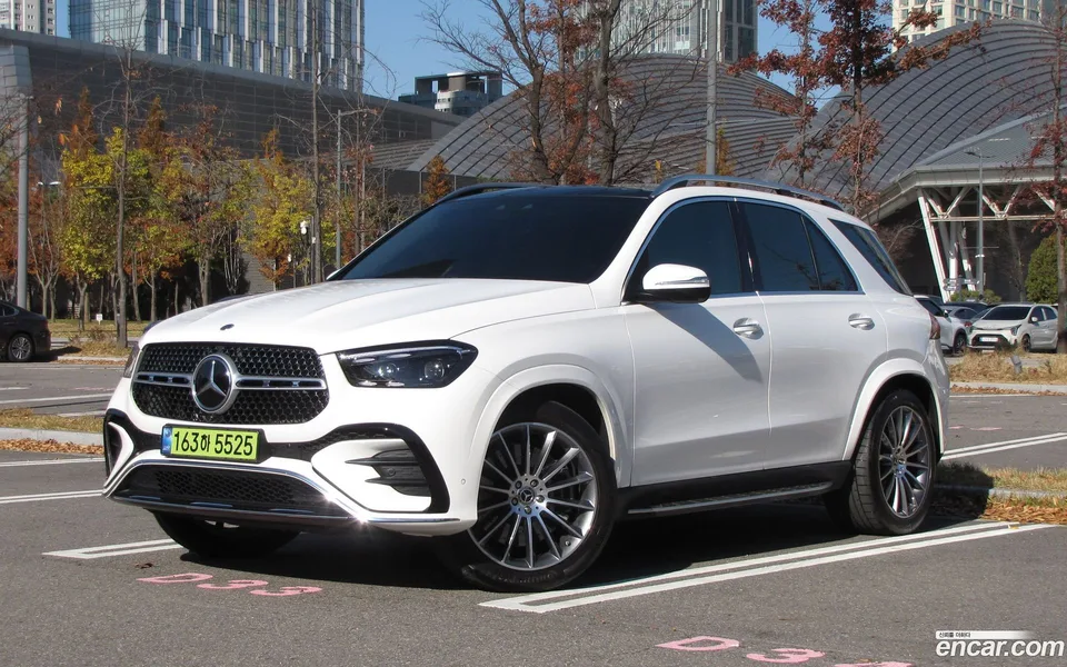 Mercedes-Benz GLE-Class GLE450 4MATIC AMG Line 2024 — фото 1, купить с доставкой в Москву