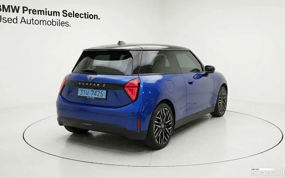 MINI Cooper Electric SE 2024 — миниатюра 2