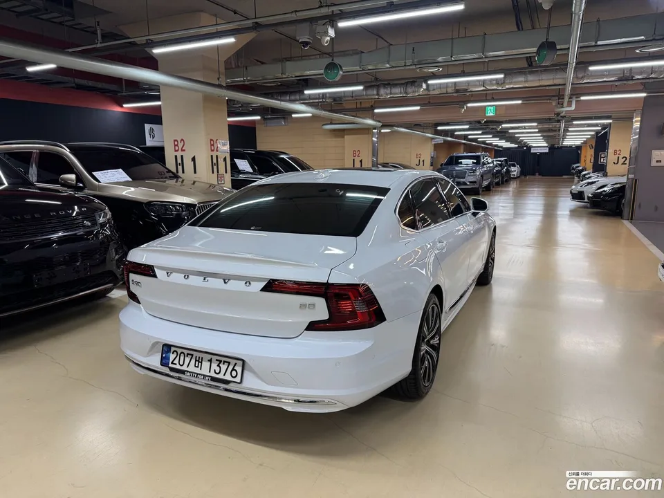 Volvo S90 B5 2024 — миниатюра 2