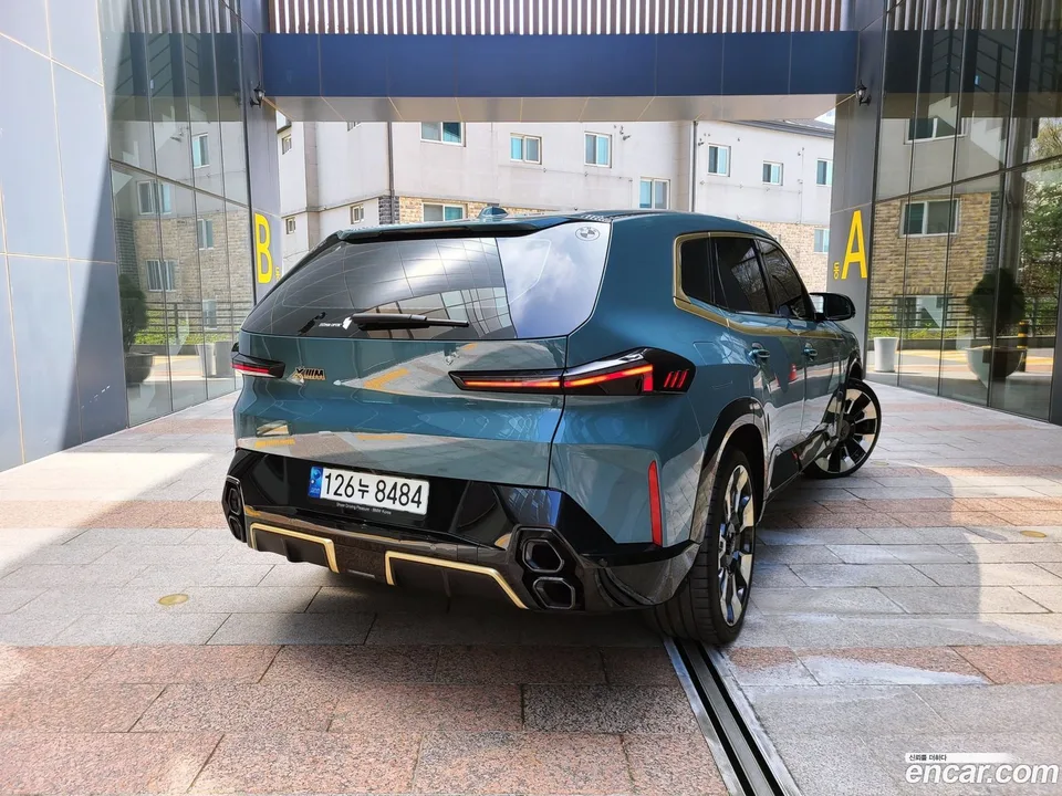 BMW XM 4.4 2023 — миниатюра 3