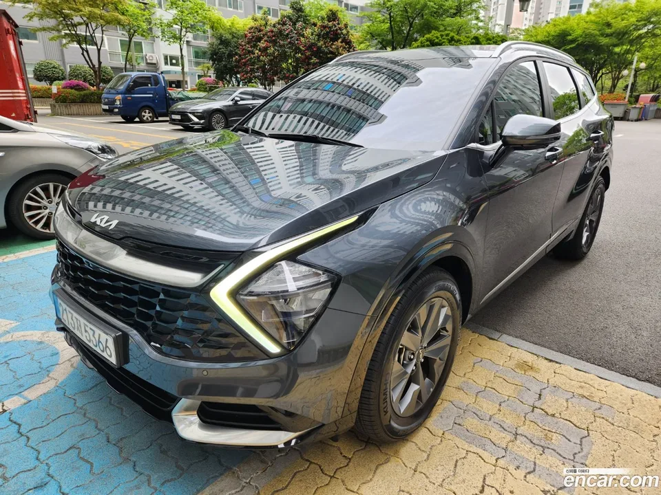 Kia Sportage 1.6 2WD 2023 — фото 1, купить с доставкой в Москву