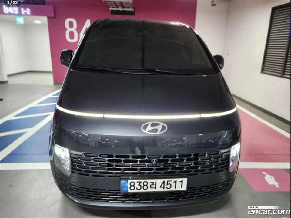 Hyundai Staria L3.5 5 2024 — фото 1, купить с доставкой в Москву