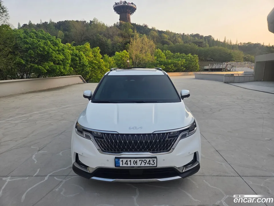 Kia Carnival 9 2023 — фото 1, купить с доставкой в Москву