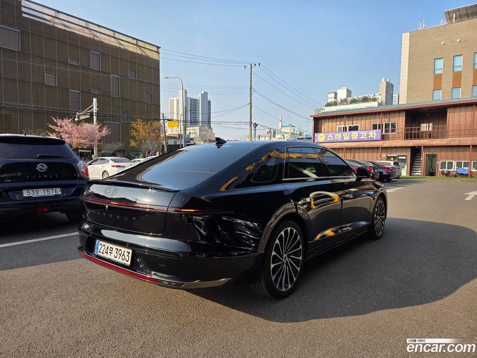 Hyundai Grandeur Hybrid 2023 — миниатюра 2