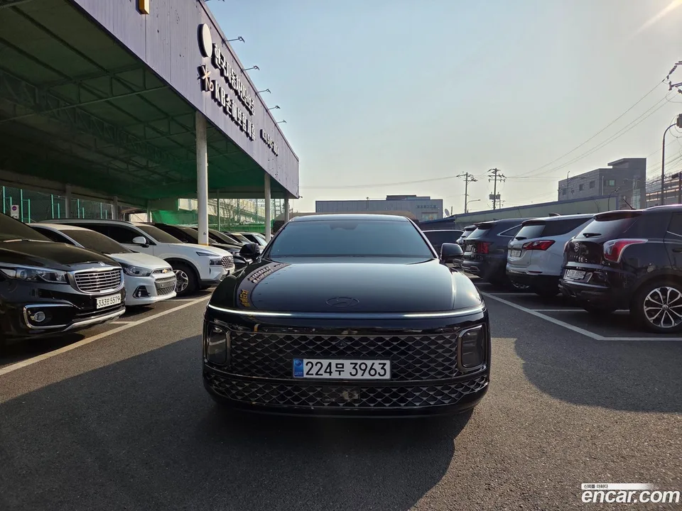 Hyundai Grandeur Hybrid 2023 — фото 1, купить с доставкой в Москву