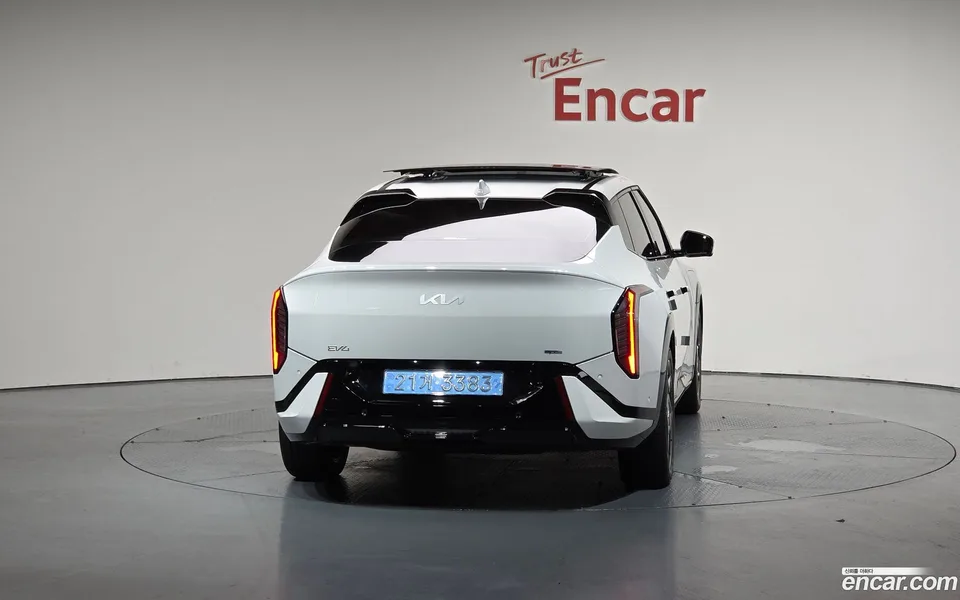 Kia EV4 2WD 2025 — миниатюра 4