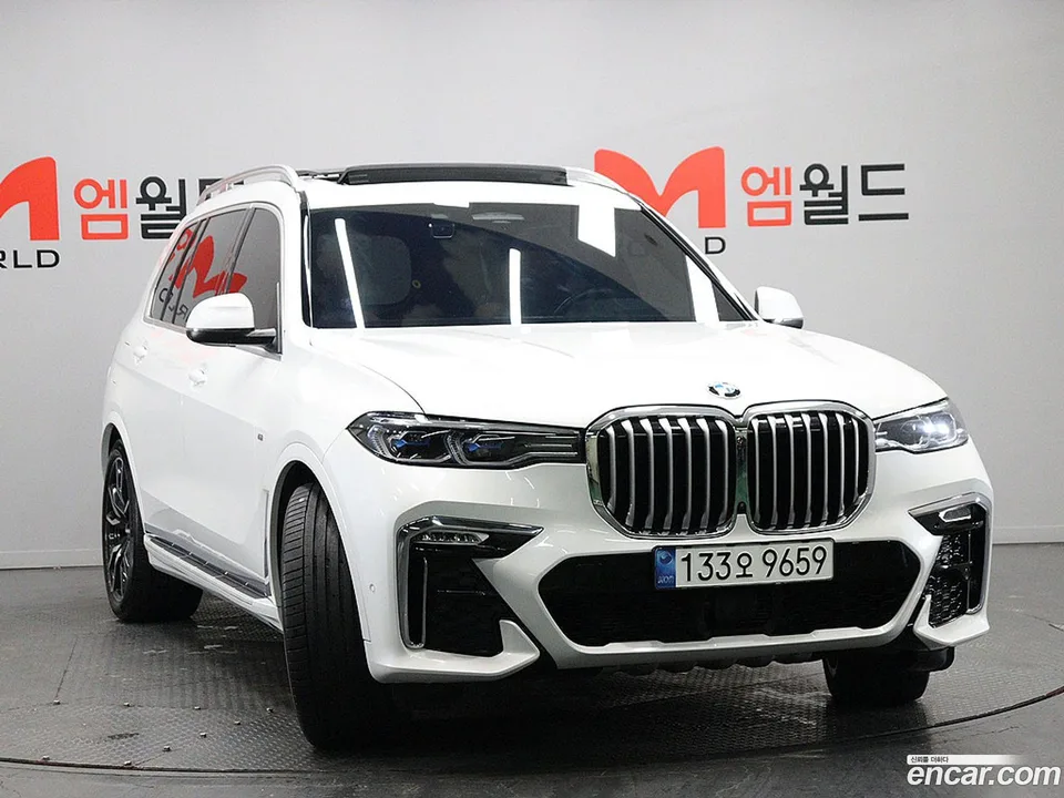 BMW X7 xDrive 40i M 6 2022 — миниатюра 2