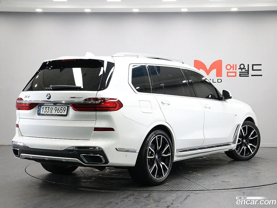 BMW X7 xDrive 40i M 6 2022 — миниатюра 4