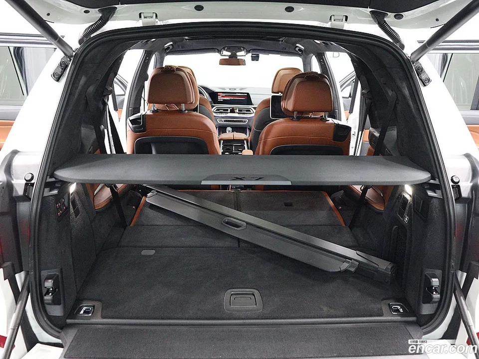 BMW X7 xDrive 40i M 6 2022 — миниатюра 5